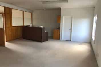 Affordable office opportunity in Otara
