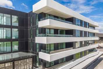 305/223D Greenlane West, Epsom