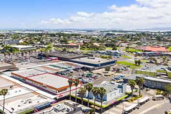 Brand new five year lease - 7% plus yield