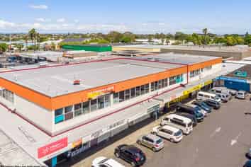 Brand new five year lease - 7% plus yield