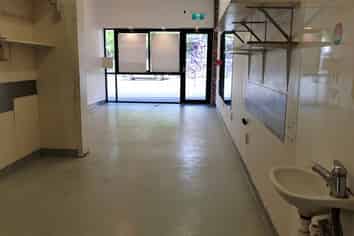 Retail Food Outlet - 100m2