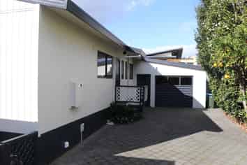 90A Edgecumbe Road, Tauranga Central
