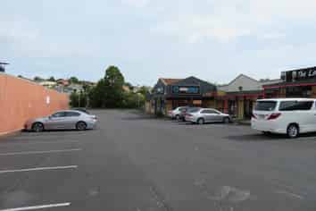 380M² SPACE FOR LEASE