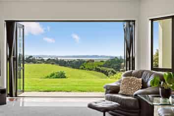 1045 South Head Road, Helensville