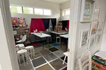 Retail or Office – Quiet Royal Oak Space