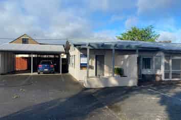 Shakespeare Road Opportunity - Many Options Here!