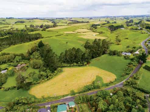 229 Hurford Road, Omata