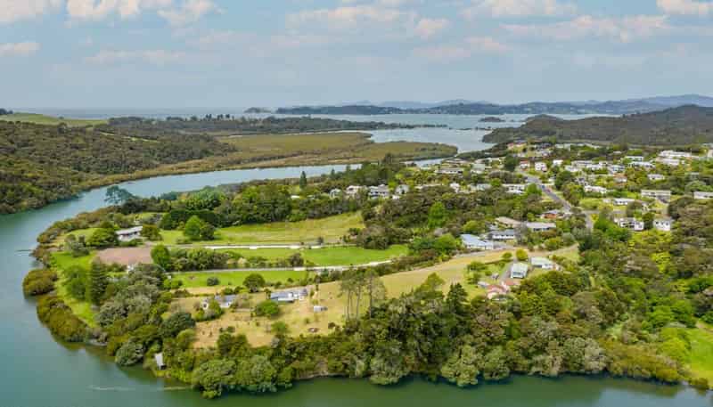 111 Yorke Road, Paihia