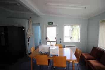 Glen Eden Attractive Self Contained