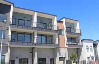 3/1 Aperira Lane, Wiri