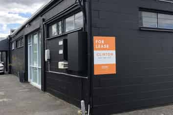 Retail or Office – Quiet Royal Oak Space