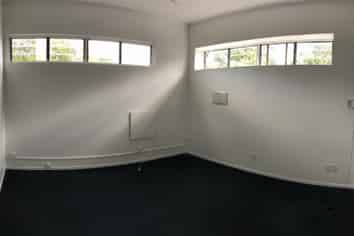 Retail or Office – Quiet Royal Oak Space