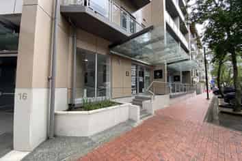 High profile office / retail investment