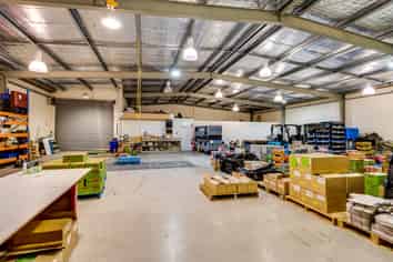 Calling All Trade Retailers