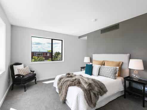 Hot home staging business - $500k + returns