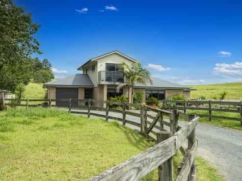 993 Mangakahia Road, Poroti