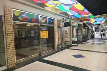 Piccadilly uniqueness