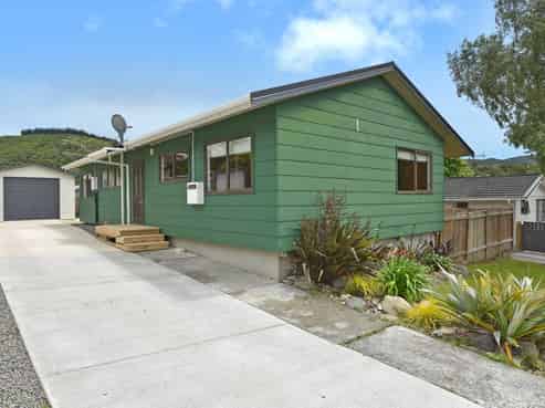 6 Garnet Grove, Birchville