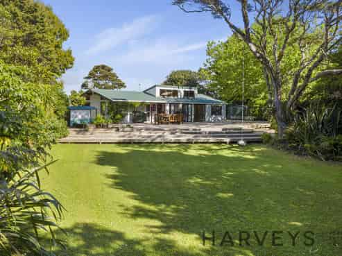 192 Mountain Road, Henderson Valley