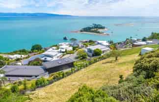 83 The Cliffs, Britannia Heights