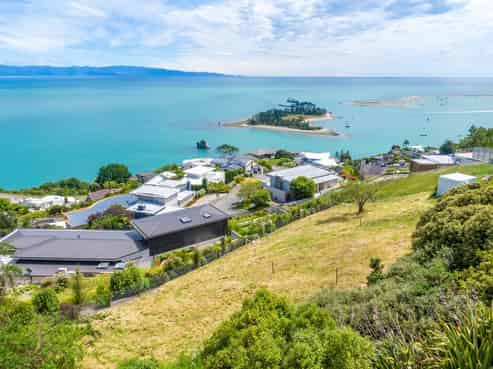 83 The Cliffs, Britannia Heights