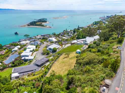 83 The Cliffs, Britannia Heights