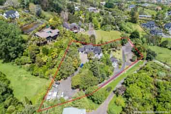 84 & 84A Point View Drive, East Tamaki Heights