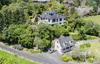 84 & 84A Point View Drive, East Tamaki Heights