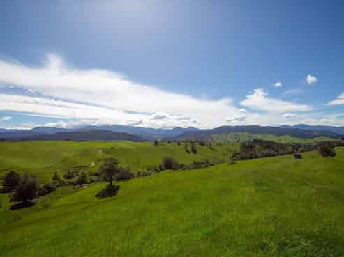 155 Sunday Creek Road, Thorpe