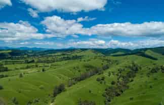 155 Sunday Creek Road, Thorpe