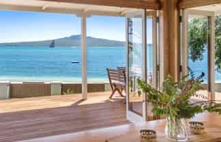 48 Cheltenham Road, Devonport