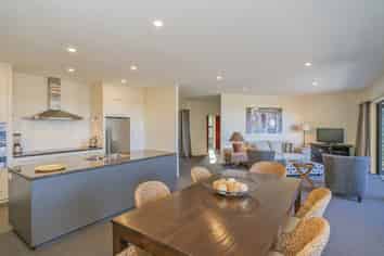 49 Mount Avenue, Pauanui