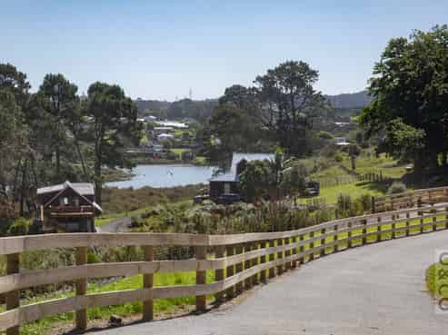 106 Barrett Road, Riverhead