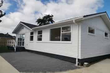 15 Rimu Road, Mangere Bridge