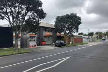 Affordable 250sqm ground floor office 
