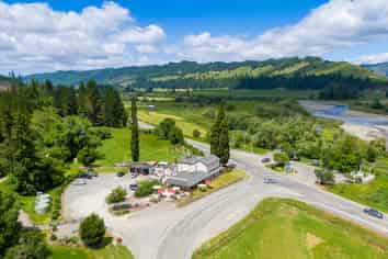 Established Business and Rural Lifestyle