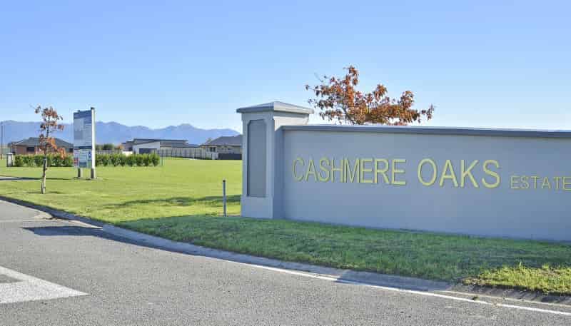  Cashmere Oaks Estate, SH2, Masterton