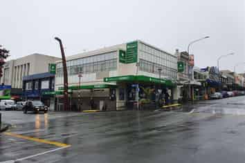 Fantastic Retail Corner CBD For Lease