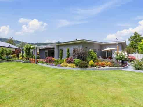 8 Nursery Lane, Kinloch