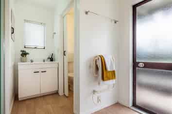 90 Monarch Avenue, Hillcrest