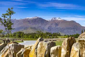 Stage 2 Linksgate on Manse Road, Arrowtown