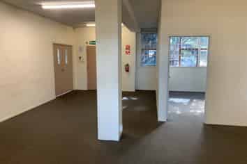 250M² ONEHUNGA OFFICE