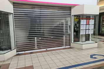 Internal Corner Retail