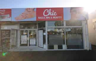 Small Retail / Great Location