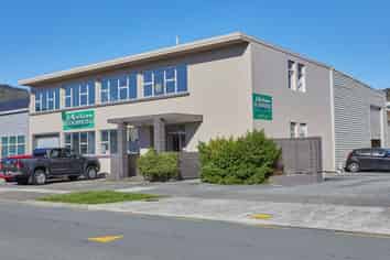 Modern warehouse/showroom