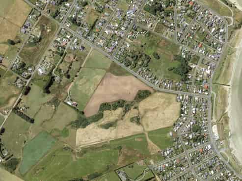 . Walker Street, Riverton