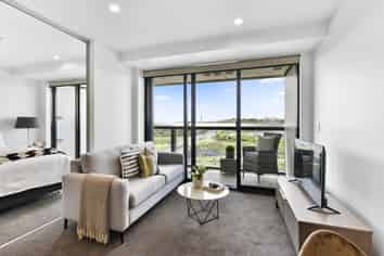 1006/8 Lakewood Court, Manukau