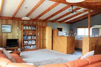 5 Bill Nolan Place, Mahia Beach, Mahia