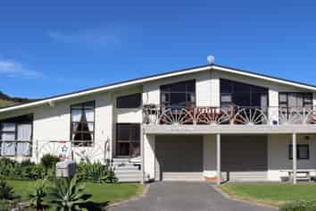 5 Bill Nolan Place, Mahia Beach, Mahia