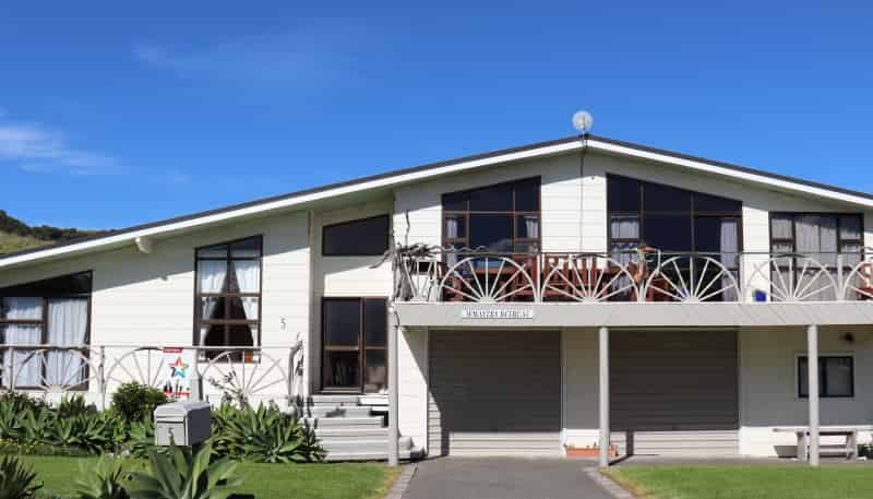 5 Bill Nolan Place, Mahia Beach, Mahia